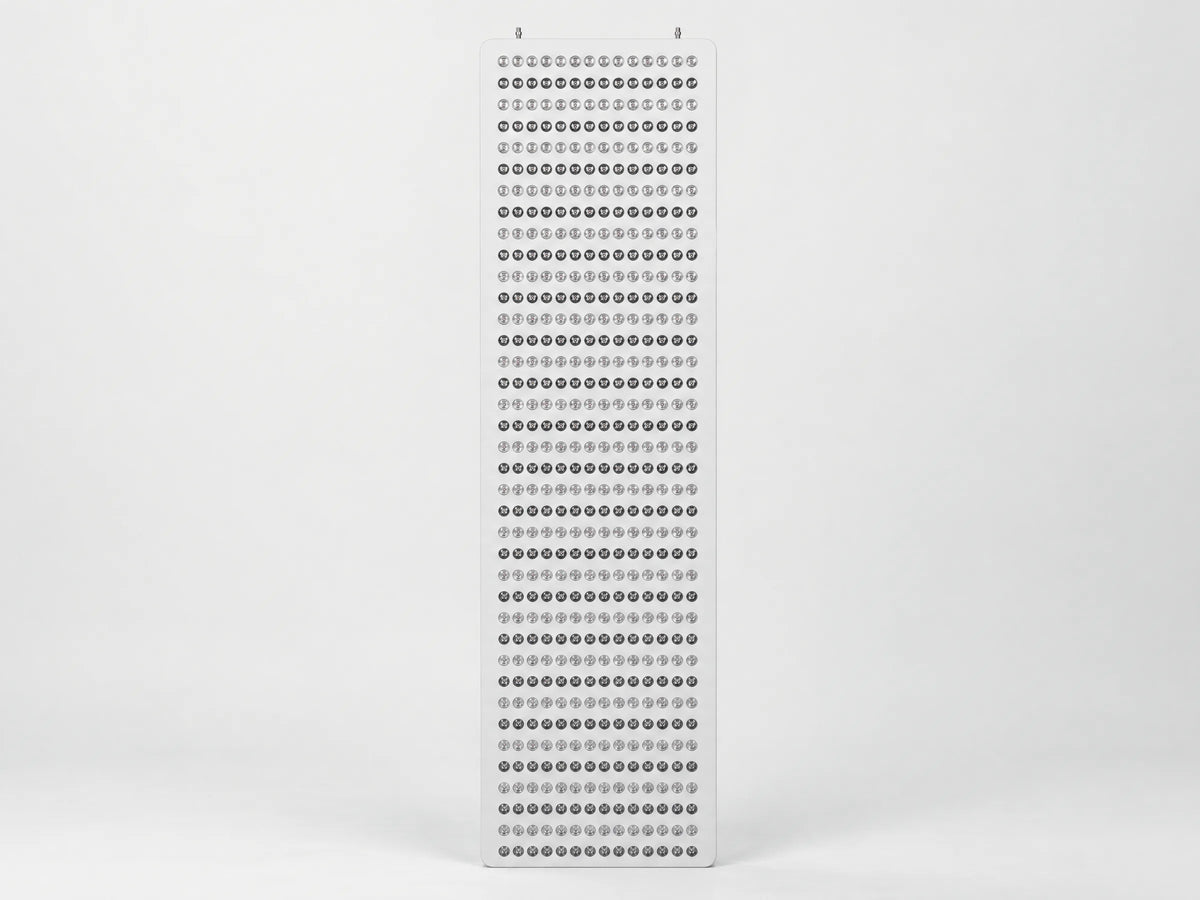 ESPEKTRON LED 8 PRO, panel de 150 × 42 cm, de frente y apagado