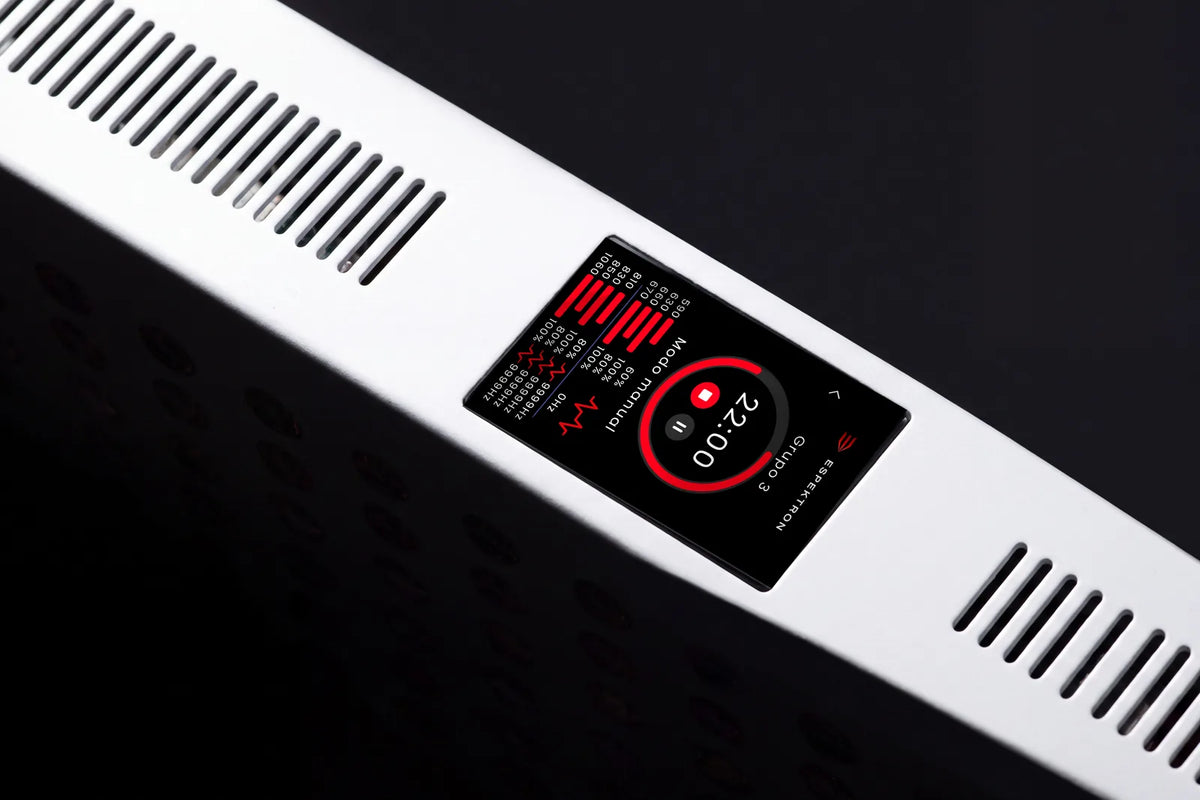 Pantalla táctil del LED 8 en el canto del panel, entre las rejillas de ventilación